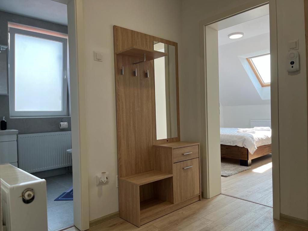 Sabina Apartaments Сфинту-Ґеорґе Екстер'єр фото